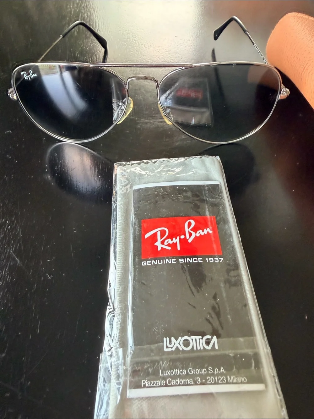 Ray-Ban Aviator Sunglasses Silver Metal Frame Gradient Lenses